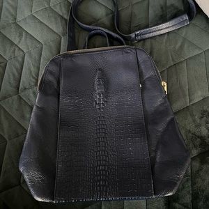 Coolcy leather backpack or crossbody euc